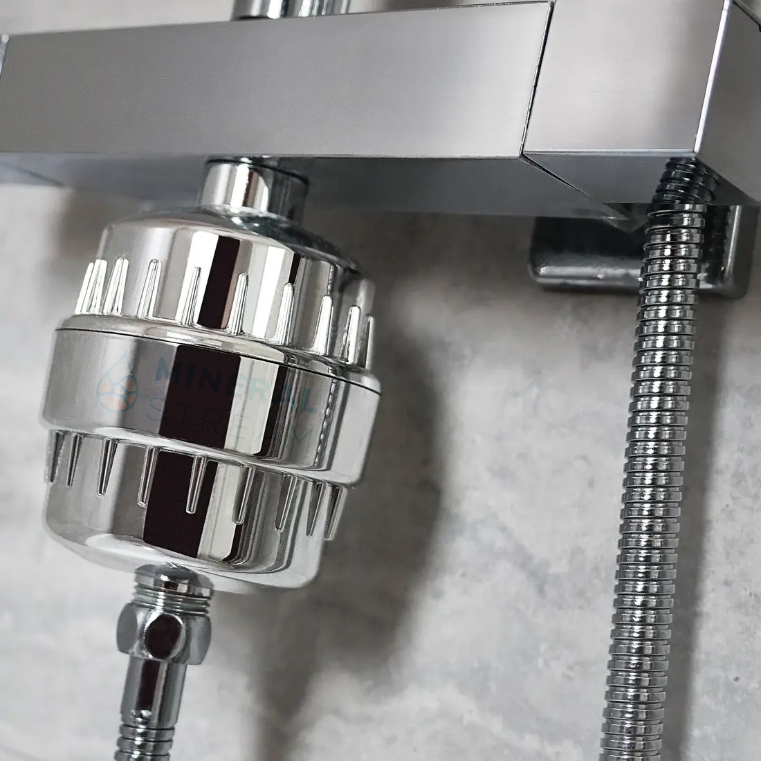 Filtru de duș pentru apă tare